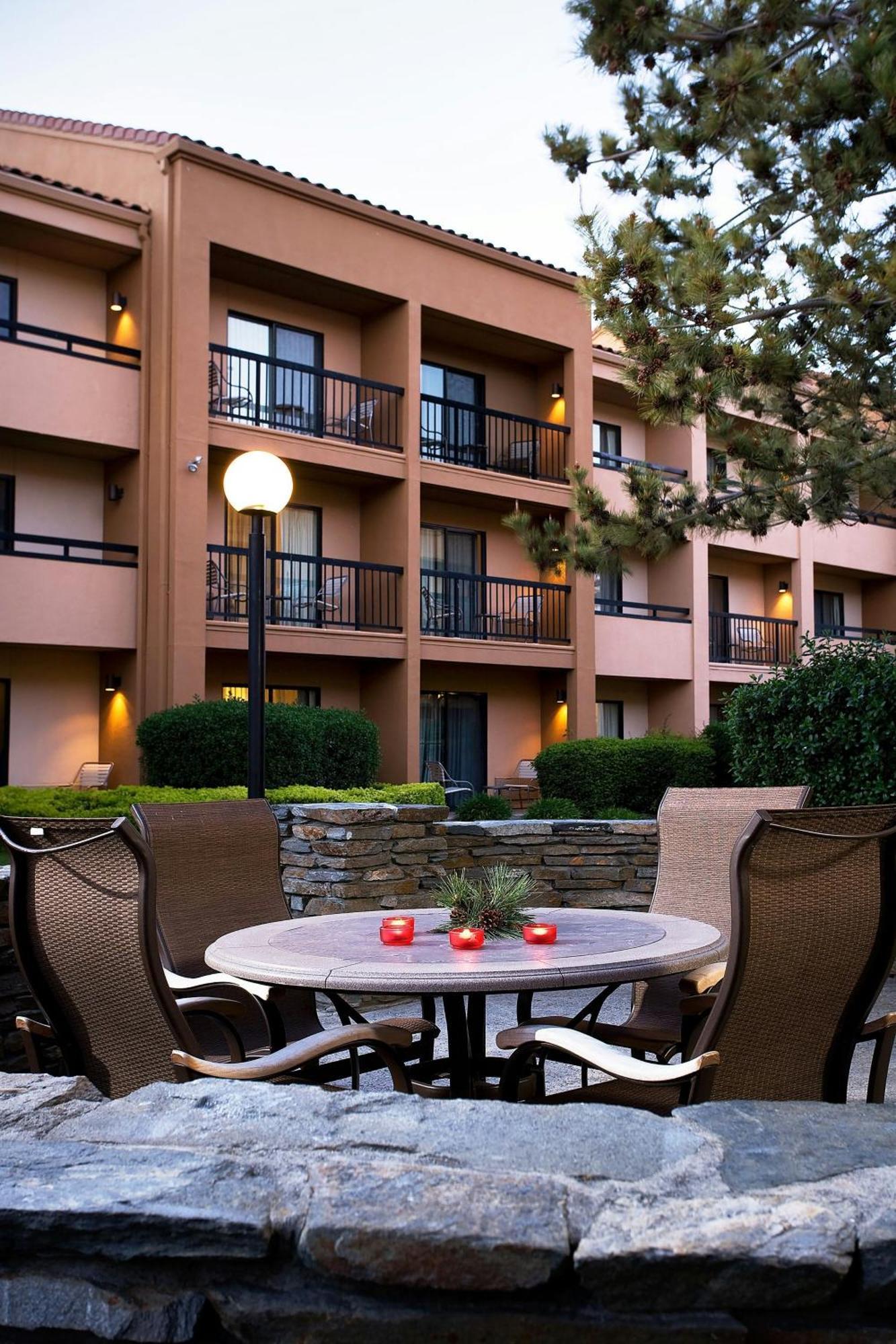 Courtyard Fremont Silicon Valley Exterior photo
